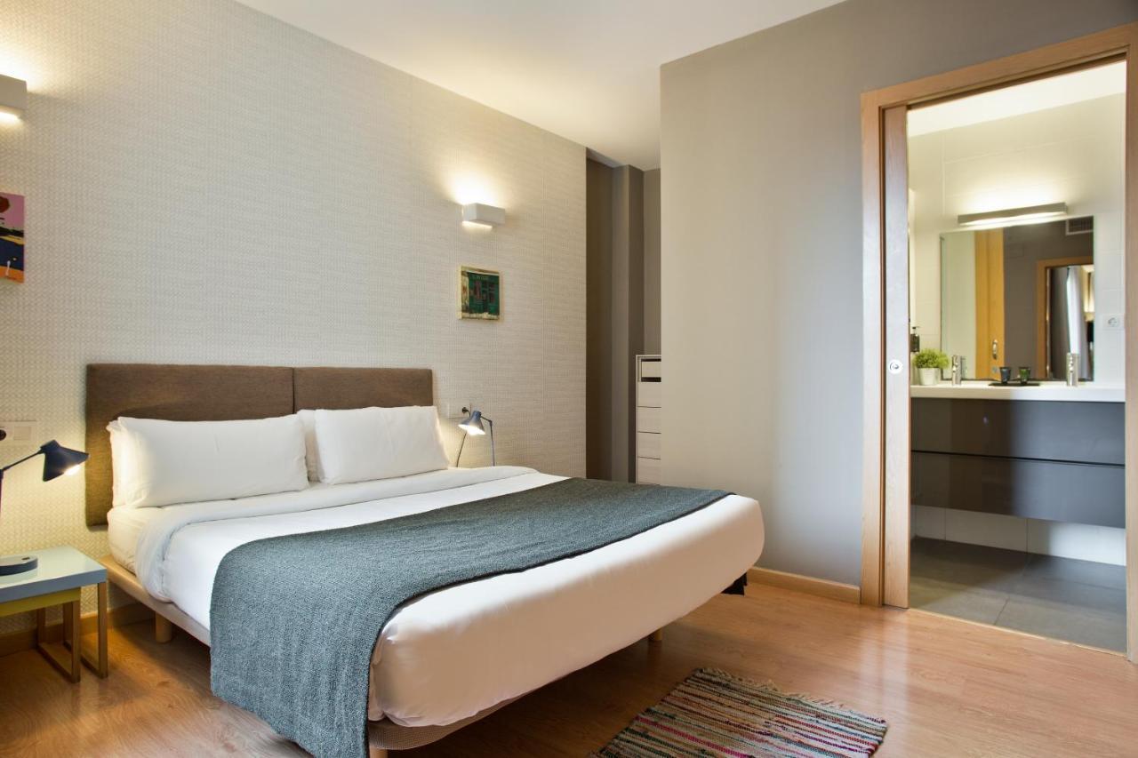 Bonavista Apartments - Pedrera Barcelona Bagian luar foto
