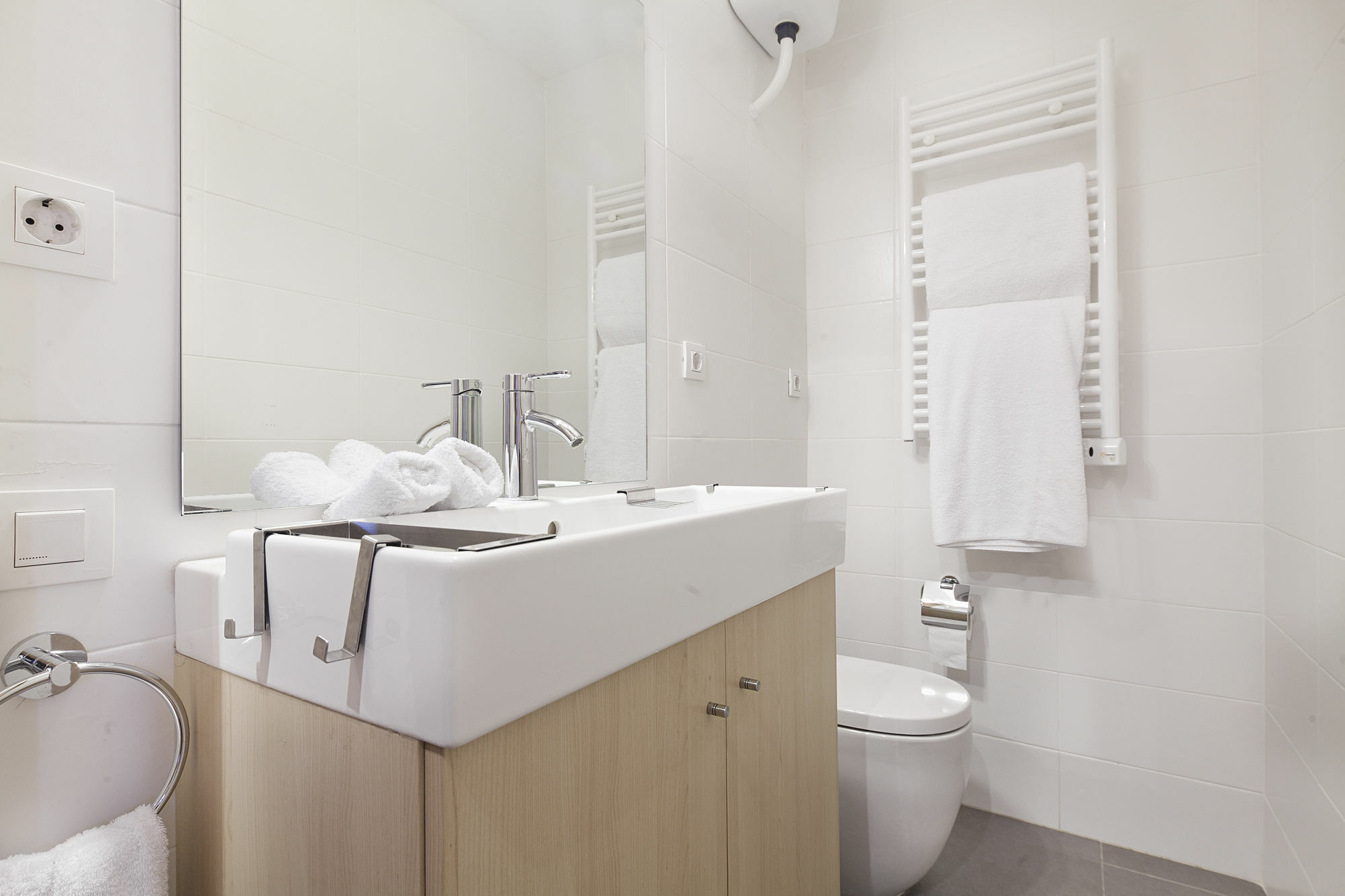 Bonavista Apartments - Pedrera Barcelona Bagian luar foto
